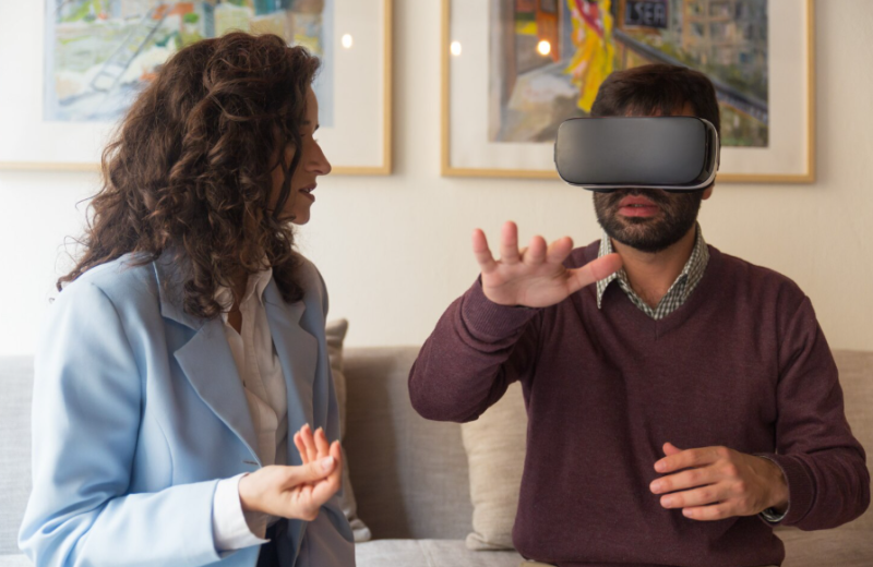 Touchscreens and VR Are Changing Exhibits